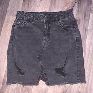 black ripped denim skirt🖤🖤